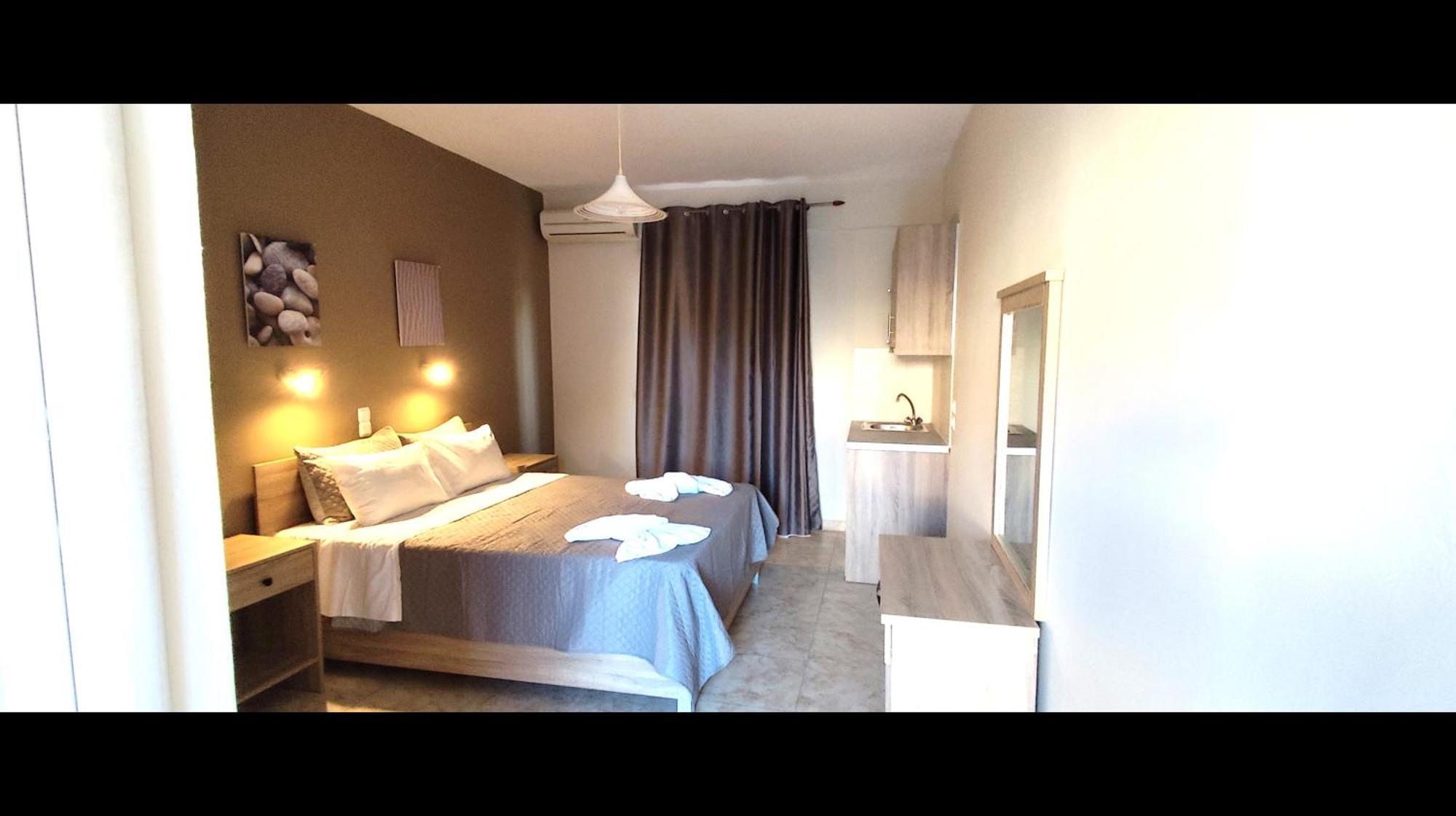 Anaxos Alex Apartment ภายนอก รูปภาพ