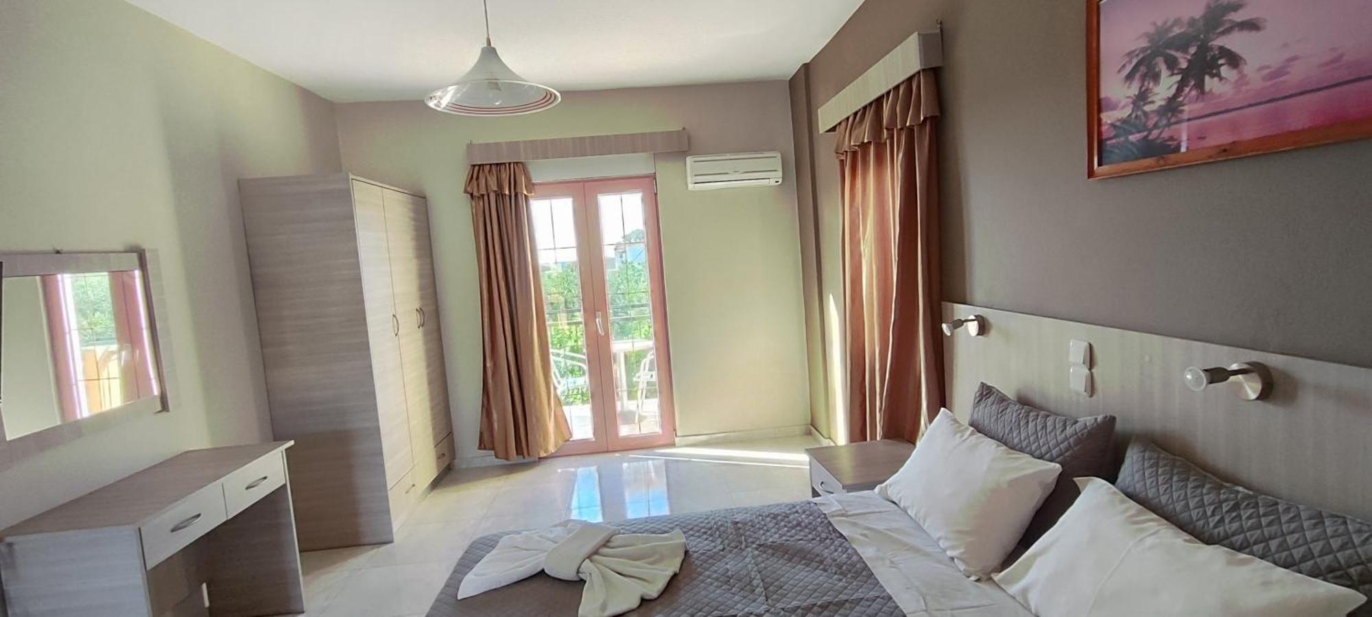Anaxos Alex Apartment ภายนอก รูปภาพ
